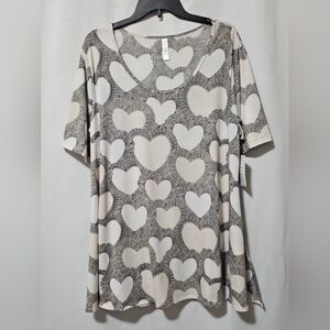NWT LuLaRoe Perfect T-shirt